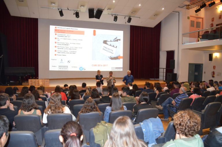 El projecte ‘Reacciona’ presenta els curtmetratges al voltant del sexisme i el consum de drogues