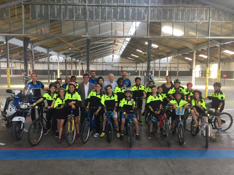La Policia Local dona consells de mobilitat segura als alumnes de primària de Martorell
