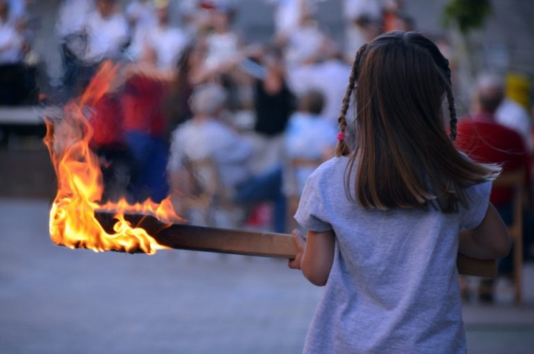 Torna la festa al barri del Pont del Diable per Sant Joan