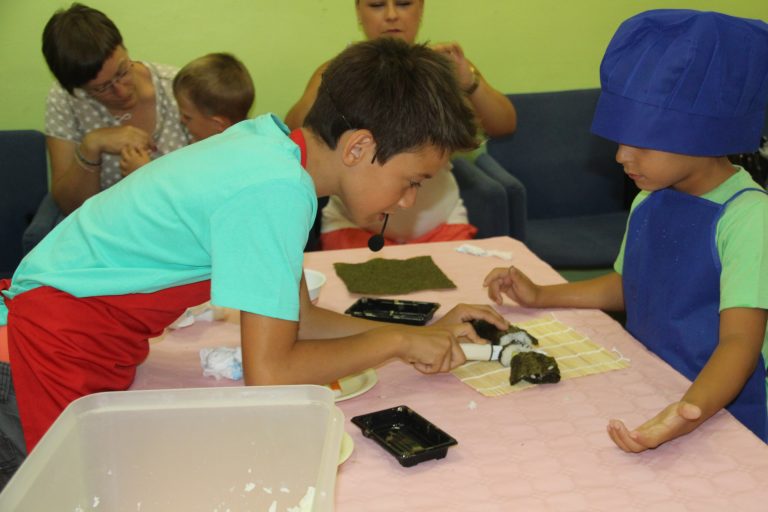 Un taller de cuina amb finalistes de ‘Masterchef Junior’ recull diners pels nens de Bielorússia
