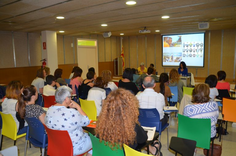 El Complex Educatiu acull una jornada multisectorial d’intercanvi d’experiències contra la mutilació genital femenina