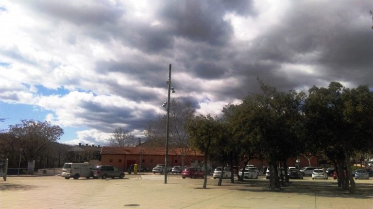 Protecció Civil demana extremar les precaucions a causa del fort vent