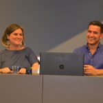 La periodista Mònica Pagès i el comissari Any Palet, Aleix Palau
