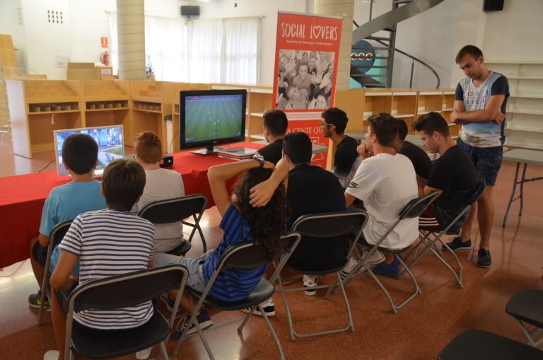 Els aficionats als videojocs juguen i competeixen a la ‘Gamer Summer’ al Centre Cultural