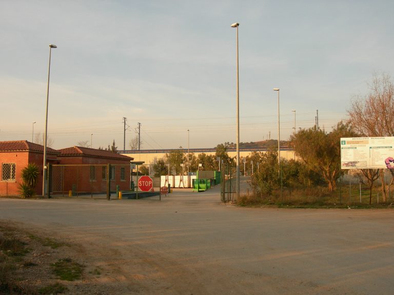 La deixalleria fixa modifica l’horari a l’agost i la mòbil fa un parèntesi fins al setembre