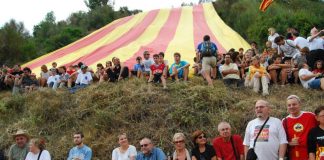 Els 40 anys de l’enlairada de la senyera i els 25 de la ruta de les motos, plats forts de la Diada Diada. Pujada a Les Torretes