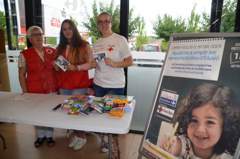 Creu Roja recollirà material escolar aquest divendres i dissabte al Carrefour de Martorell
