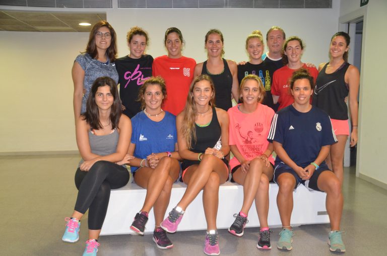 L’absolut femení de waterpolo del CN Martorell comença un curs amb novetats en la seva plantilla