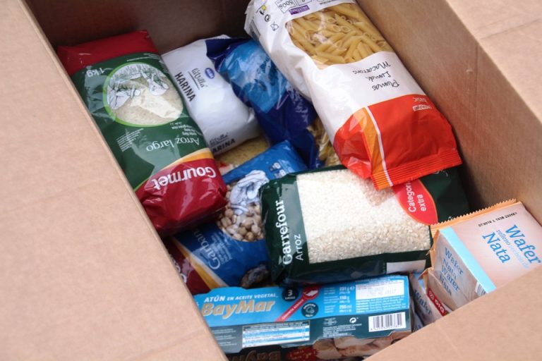 Càritas inicia diumenge la campanya nadalenca de recollida d’aliments