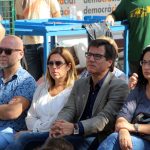 Crida per la democràcia. Acte d'Òmnium Cultural. Rambla de Les Bòbiles. Sergi Corral, Xavier Fonollosa i Míriam Riera