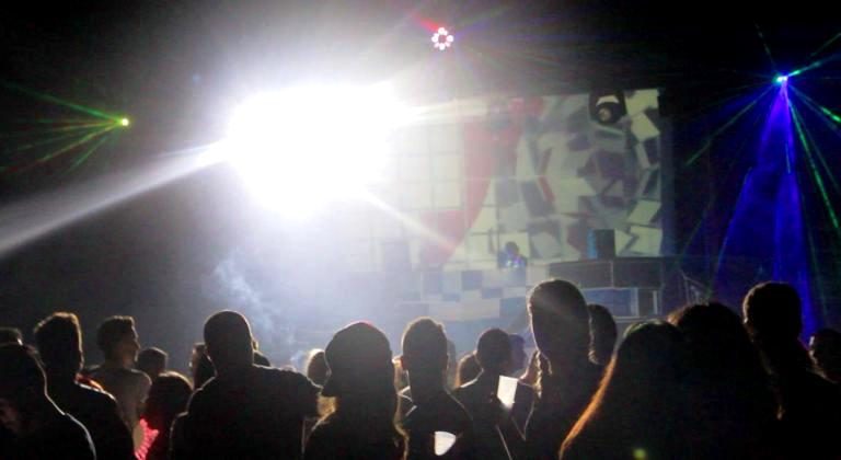 El festival FEM Martorell convoca dissabte els millors discjòqueis house i techno a Ca n’Oliveras