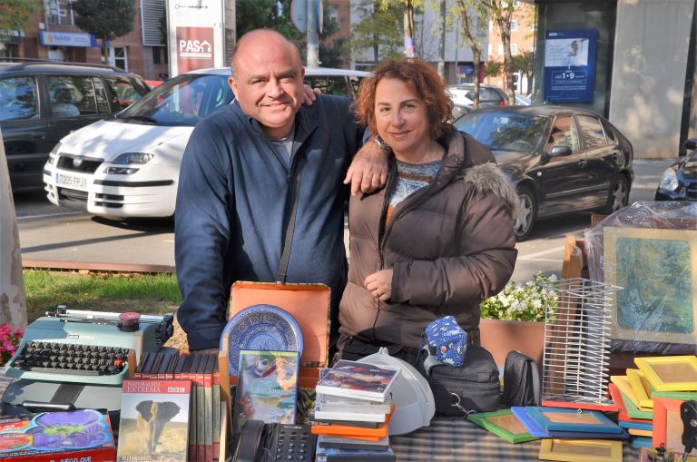 Troc i venda d’articles de segona mà a Les Bòbiles per generar menys residus
