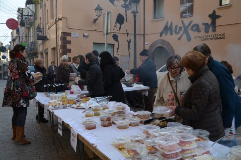 Cuina i mercat solidaris amb La Marató, diumenge a la plaça de les Hores