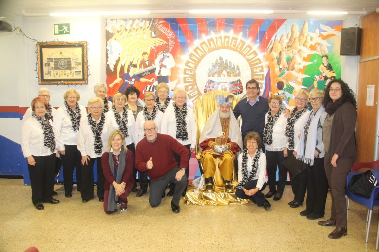 La Penya Barcelonista celebra el Nadal amb un concert coral i la visita del patge reial
