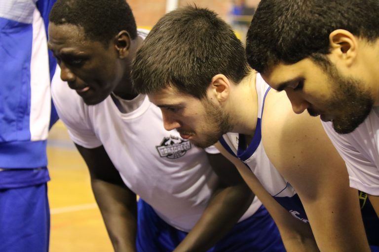 El primer equip del CB Martorell tanca la LEB Plata a casa amb un triomf contra l’HLA Alacant
