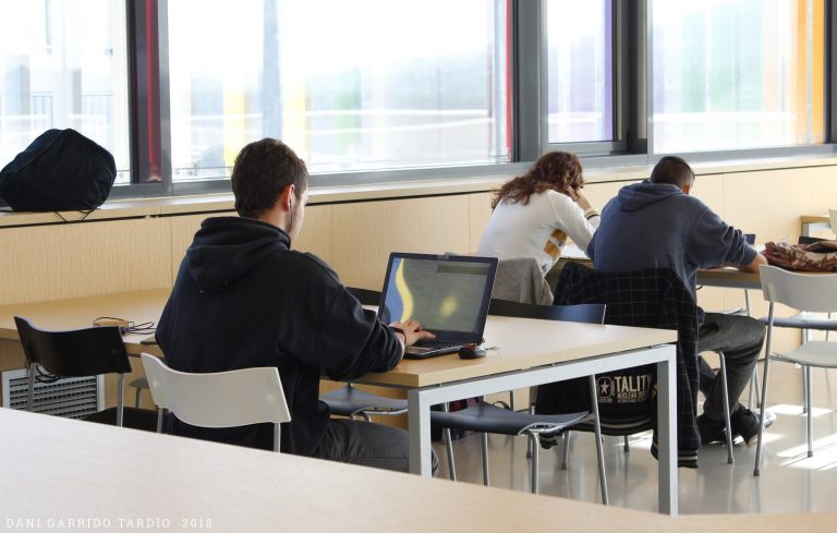 La Biblioteca Martorell obre l’Aula d’Estudis durant 5 setmanes