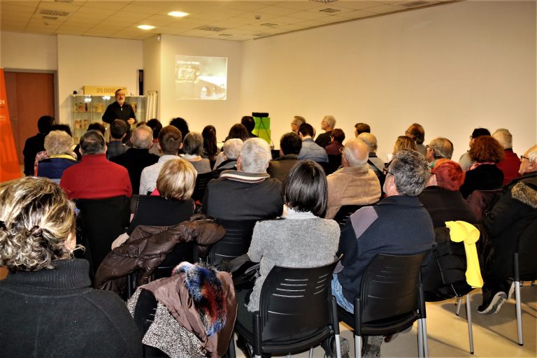 El CEM desvetlla en públic l’existència de restes d’una vil·la romana prop de Can Carreras 