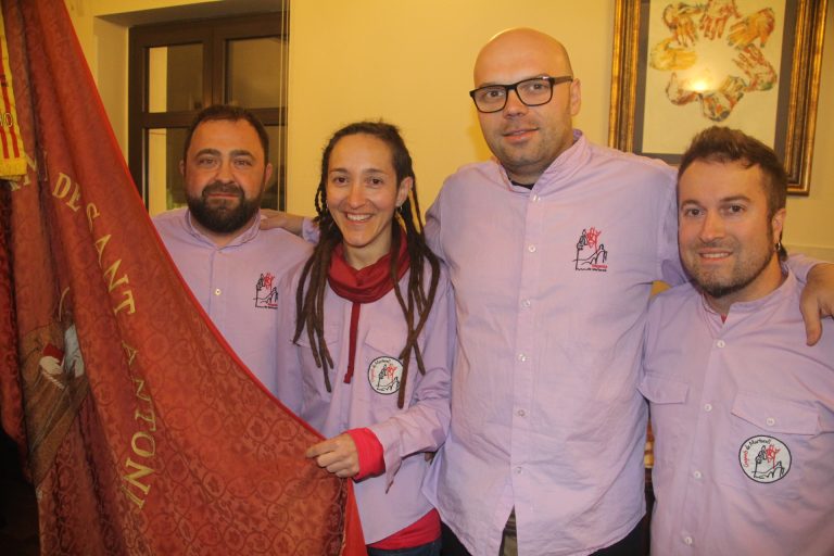 Gegants de Martorell demana mantenir vius els costums culturals en el pregó de Sant Antoni