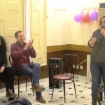 Lliurament de diplomes del curs d'informàtica ireconeixement al grup 'Mou la ment'. Esplai de Gent Gran La Vila