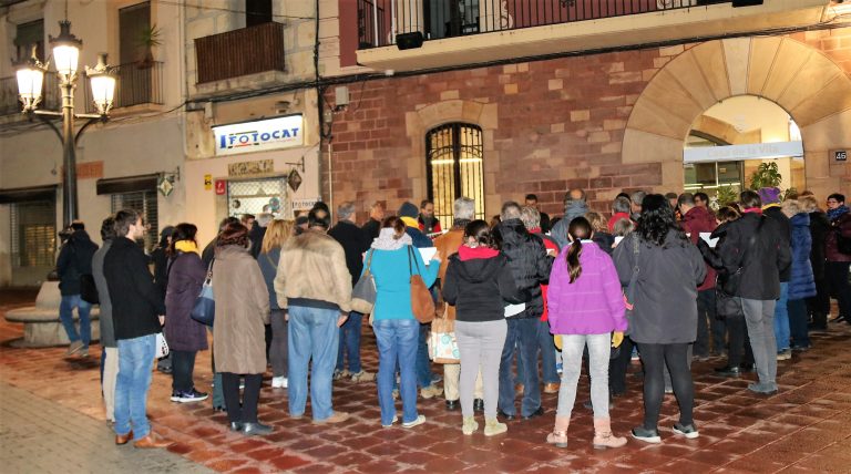 Les entitats sobiranistes intensifiquen les concentracions per reclamar la llibertat dels Jordis, Junqueras i Forn