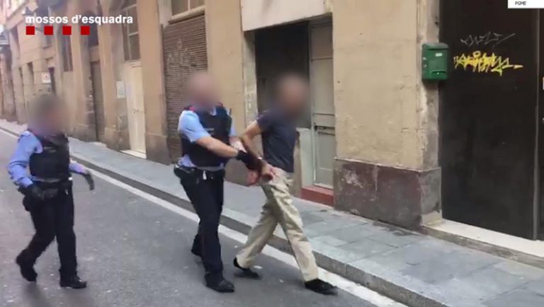 Els Mossos d’Esquadra detenen tres lladres per robar persones d’edat avançada Martorell
