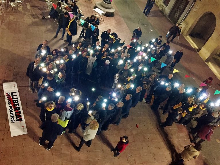Les entitats sobiranistes clamen llibertat quatre mesos després de l’empresonament dels Jordis