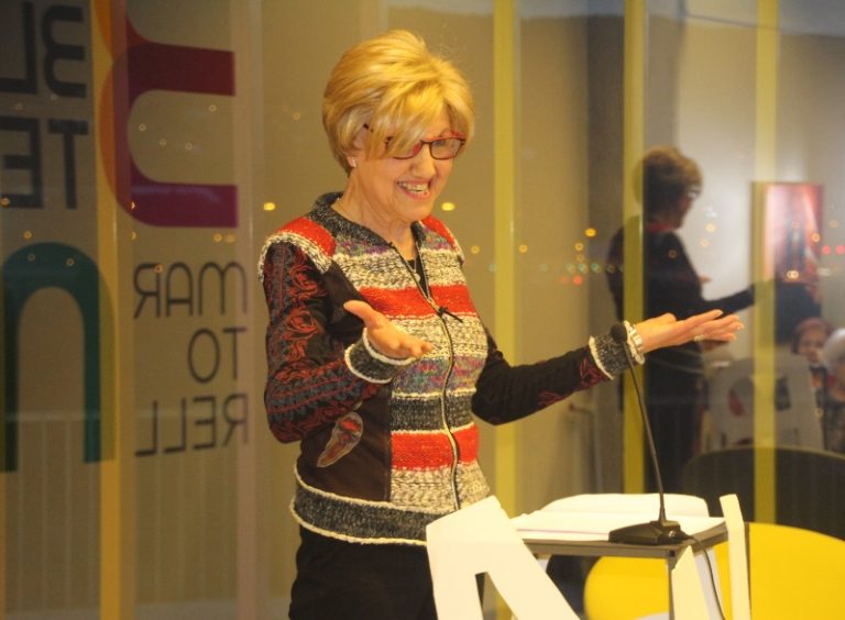 Montserrat Barlam: “Escriure m’ajuda moltíssim a lluitar per la vida”