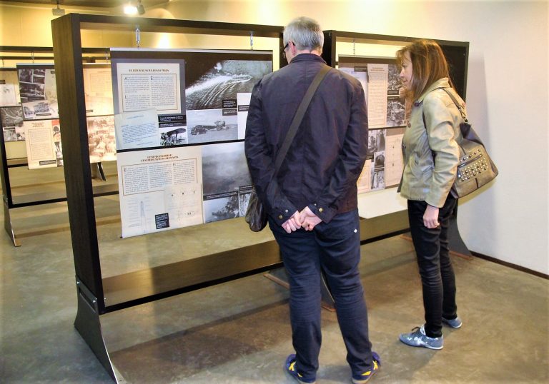 L’exposició ‘Sota les bombes’ reviu els bombardejos que va patir Catalunya durant la Guerra Civil