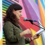 Fira de Sant Jordi. Versos al carrer. Núria Domènech