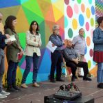 Fira de Sant Jordi. Versos al carrer