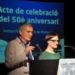 50è aniversari de l'Institut Pompeu Fabra. Els presentadors Xavier Sánchez i Marisa Moya