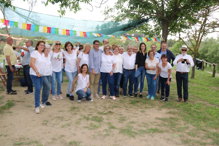 Els exalumnes de l’escola Correa-Weglison celebren la seva trobada anual al Parc de Can Cases