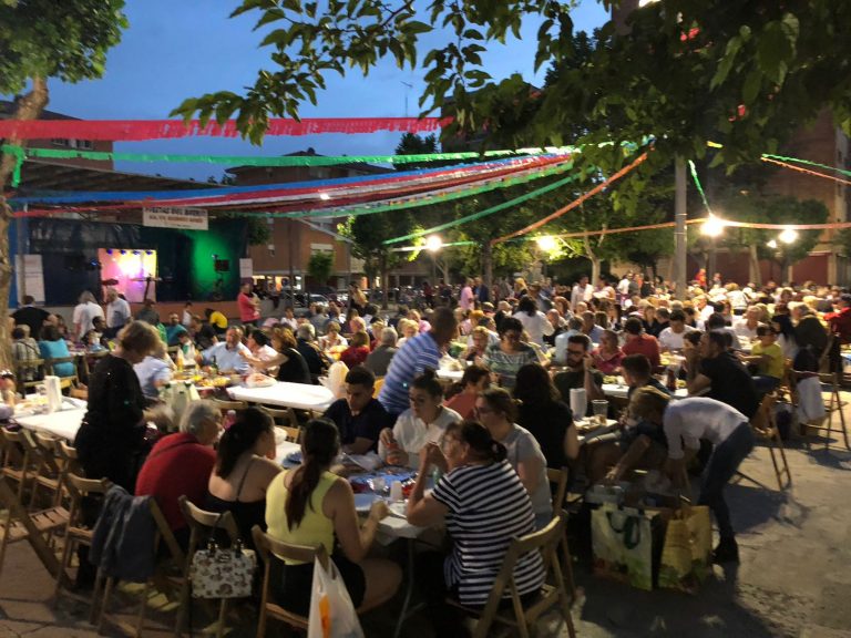 Sis barris de Martorell anuncien la suspensió de les seves festes veïnals