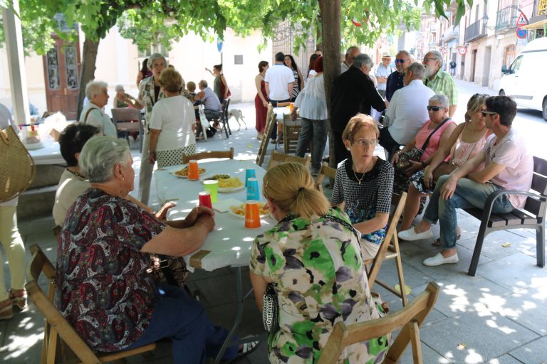 La plaça de la Creu concentra el primer cap de setmana de festes del Pont del Diable