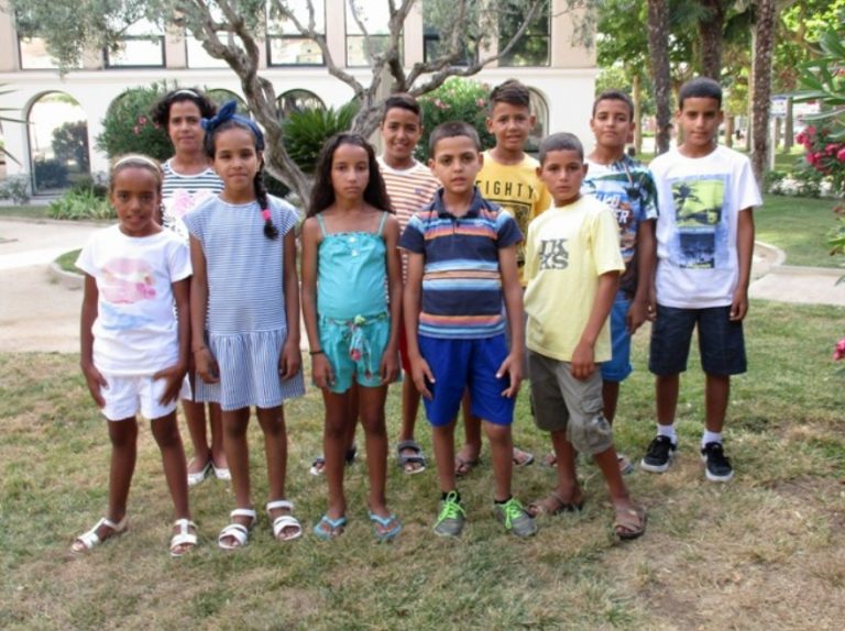 ACAPS fa una crida a famílies del Baix Llobregat Nord per acollir infants sahrauís aquest estiu