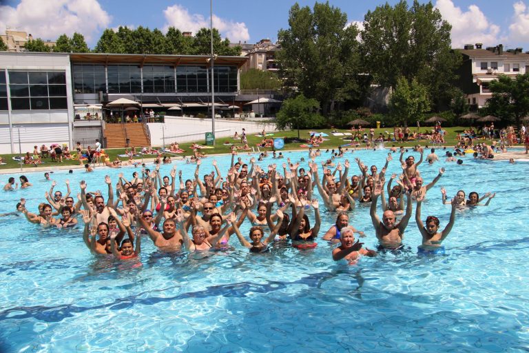 La 25a edició del Mulla’t per l’Esclerosi Múltiple arriba aquest diumenge a les piscines martorellenques