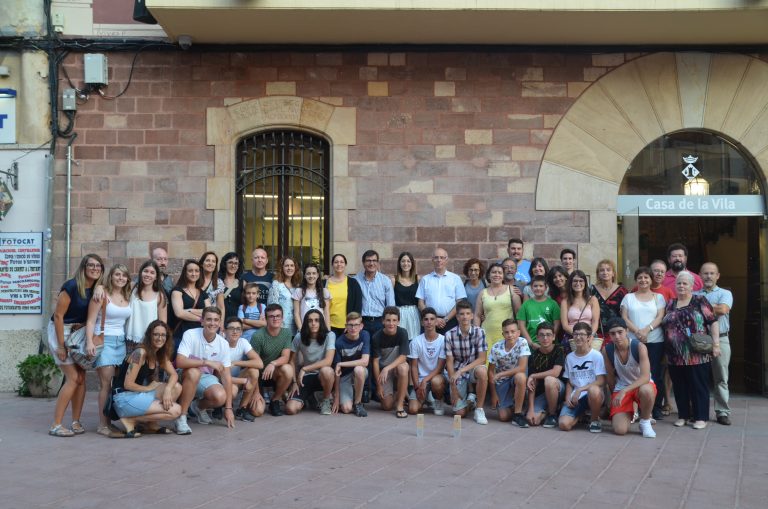 El cadet masculí i el sènior femení del CB Martorell celebren els bons resultats a les seves lligues