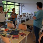 La directora Maria Scanlan durant la jornada de portes obertes a l'EOI