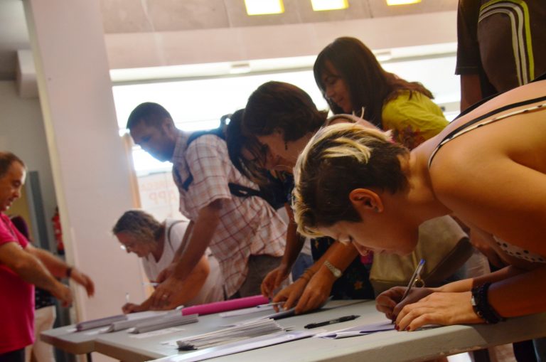 Uns 300 mestres comparteixen experiències educatives en la trobada que promou el CRP Baix Llobregat Nord