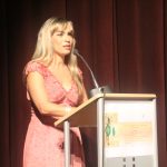 Presentació del curs escolar 2018-19. La conductora de l'acte, Elisabet Carnicé