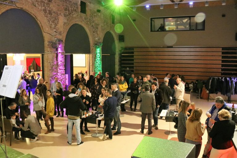 Monòlegs, concerts, jam sessions, salsa i ritmes llatins pels caps de setmana a l’Ateneu