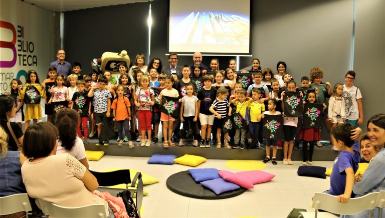 Uns 200 infants aspiren a convertir-se en Superlectors a la Biblioteca Martorell