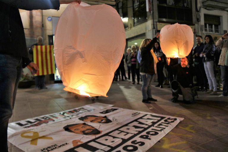 Òmnium i l’ANC surten al carrer en el primer any de presó dels Jordis
