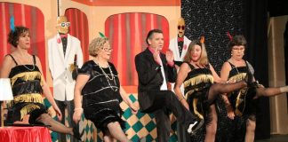 Color, música i molt d’humor en la posada en escena del ‘Fila 14’ de la companyia El Naufragi Fila 14, de la companyia El Naufragi