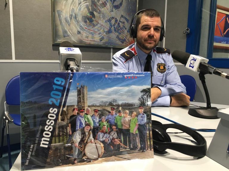 Disponible el calendari solidari dels Mossos d’Esquadra per investigar l’Alzheimer