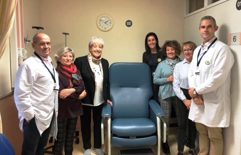 Catalunya contra el Càncer dona una altra butaca oncològica a l’Hospital de Martorell