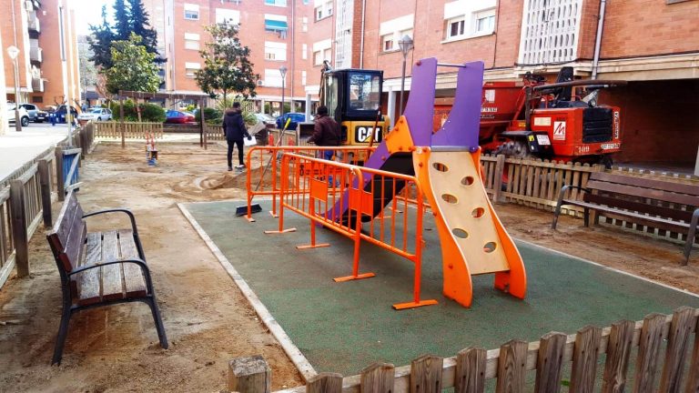 L’Ajuntament reforma els parcs infantils i comença la construcció del nou Parc Multiaventura de Can Cases