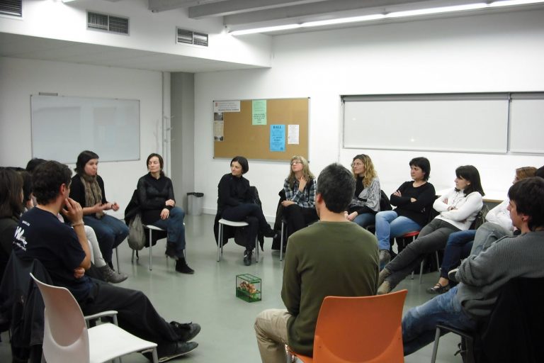 Teatre i intercanvi d’experiències a les dues noves sessions del cicle ‘Eduquem en família’