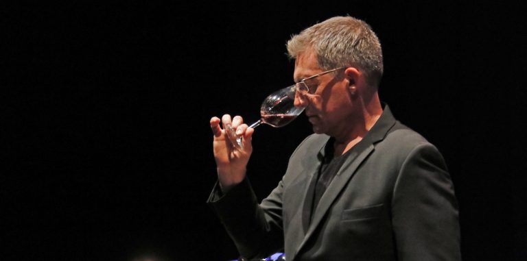 Fermí Fernàndez interpreta ‘El sommelier’ dissabte a El Foment