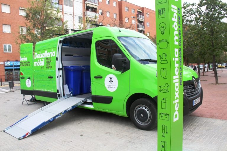Estrenada la nova Deixalleria Mòbil, que amplia horaris i millora la rotació per tot Martorell